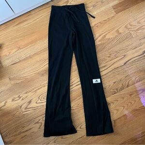 Adidas Workout set - tank top and flare pants